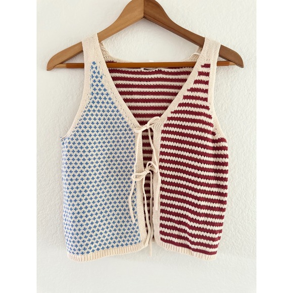 moon & madison Jackets & Blazers - Moon & Madison Americana Knit Tie Front Sweater Vest Red White Blue Small NWT